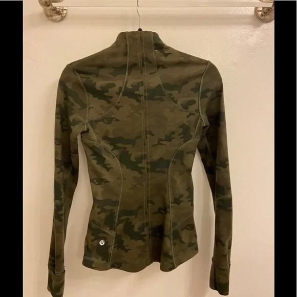 Lululemon Green Camo Forme Jacket Green Size 2 - Picture 9 of 10
